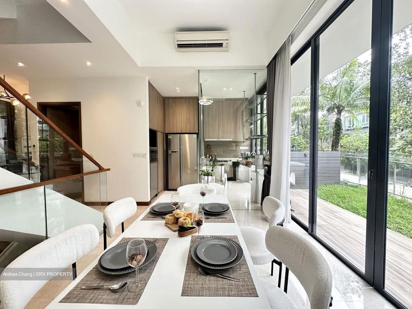 Alana (D28), Terrace #635976771